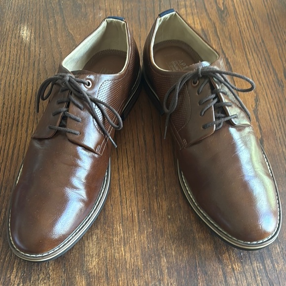 Apt. 9 Brown Leather Oxfords with Polished Finish - Picture 9 of 10